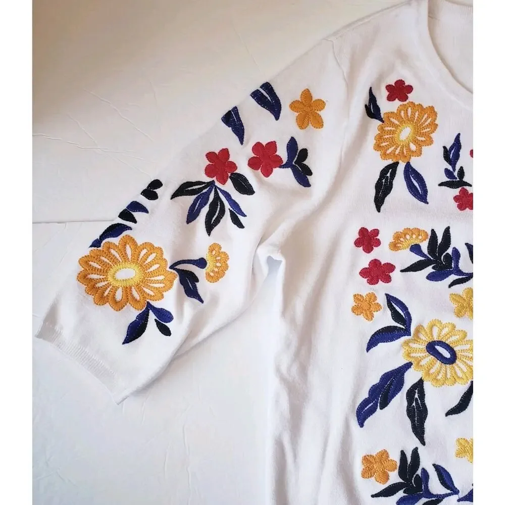 TYLER BOE Womens Large Sweater Pullover EMBROIDERED Floral White Lightweight - Picture 4 of 10